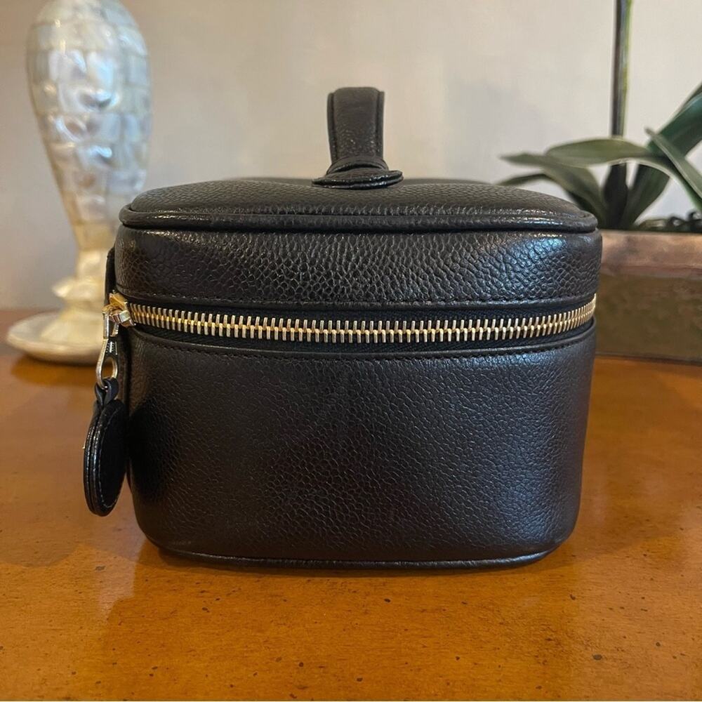 CHANEL Vintage CC Logo Caviar Leather Vanity Case Black - Picture 4 of 10